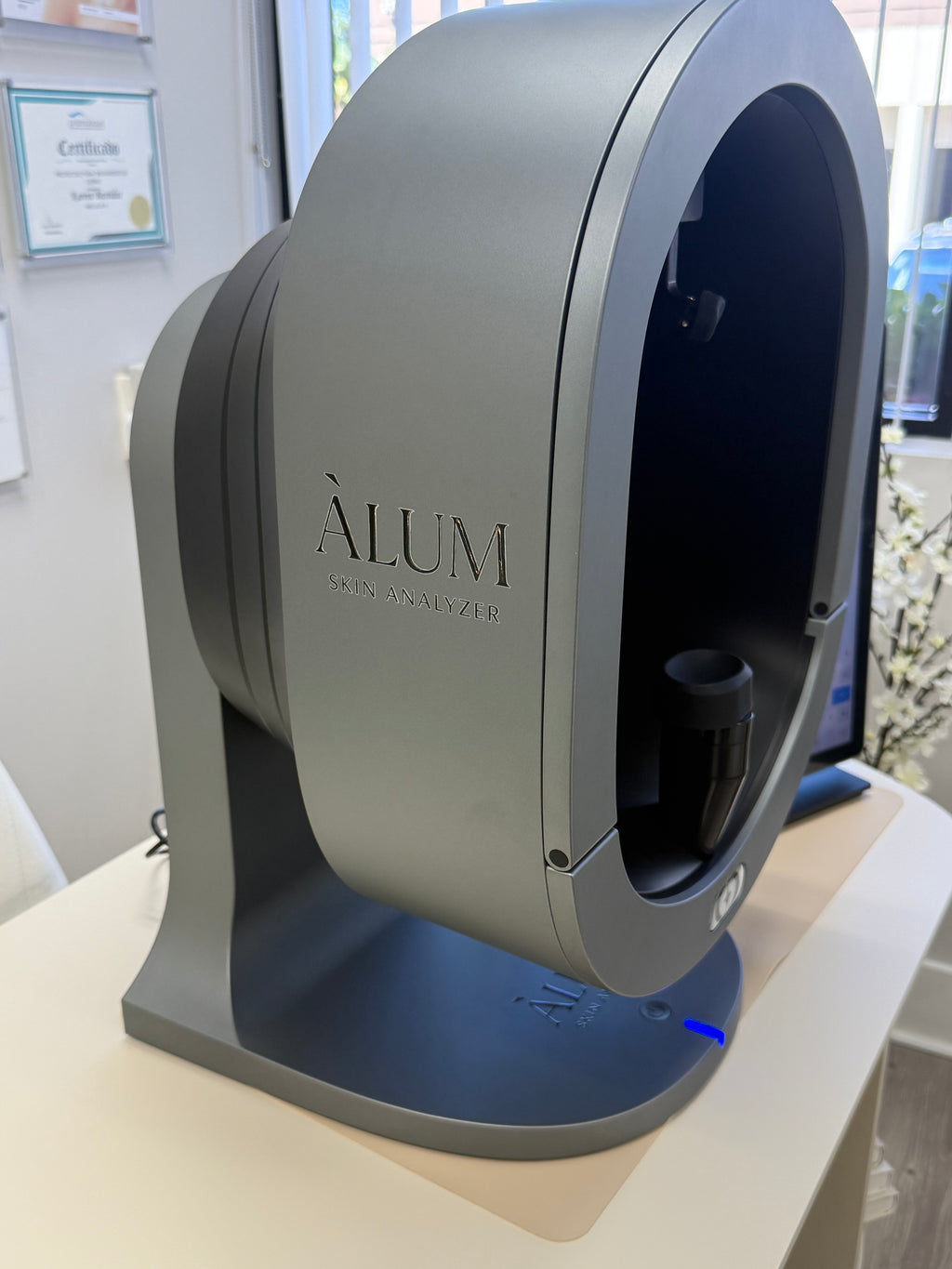 Máquina Profesional de Análisis Facial de Piel con IA
